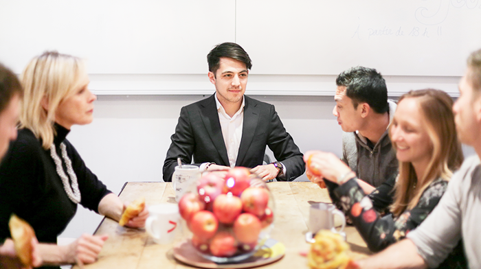 CUSTOMER EXPERIENCE HUB - screenshot 1